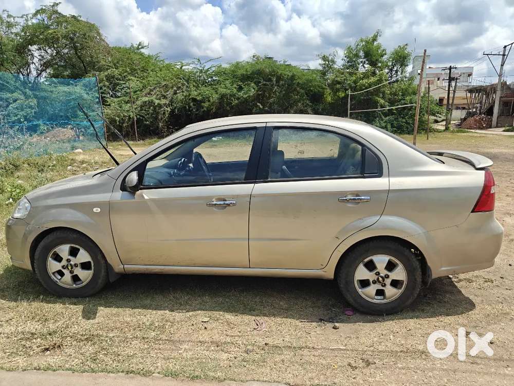 Chevrolet - Color - L Beige, Body Type- Saloon