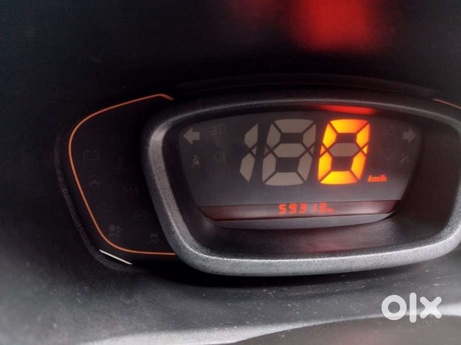 Renault Kwid 1.0 Rxt Amt Opt, 2017, Petrol