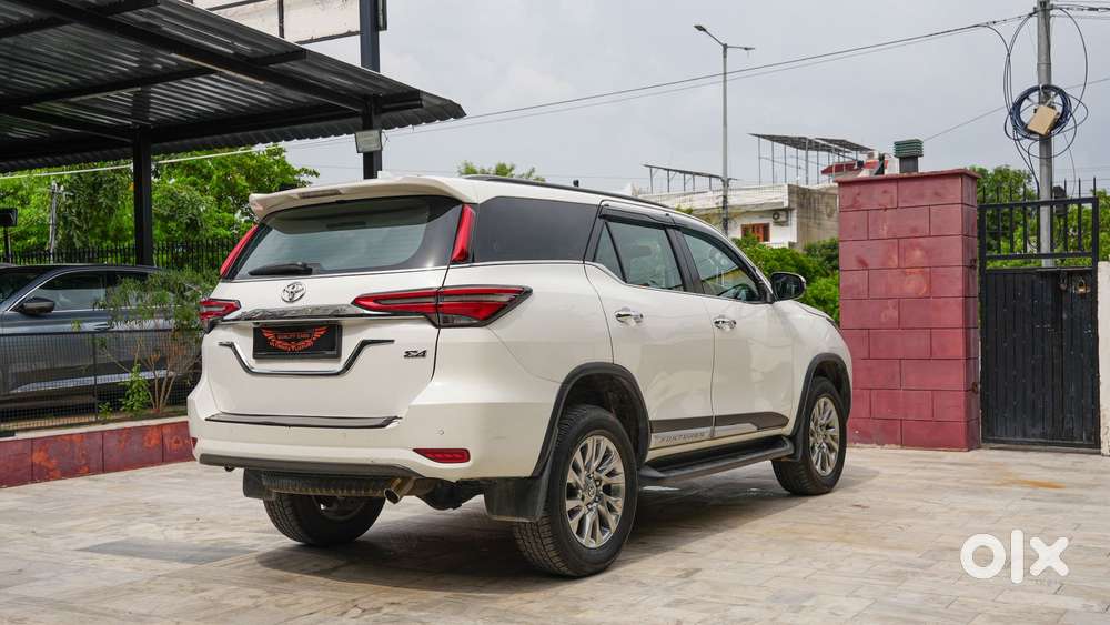 Toyota Fortuner 4x4 Mt 2.8 Diesel, 2022, Diesel