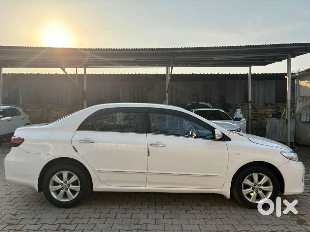Toyota Corolla Altis 2010-2013 G, 2012, Petrol