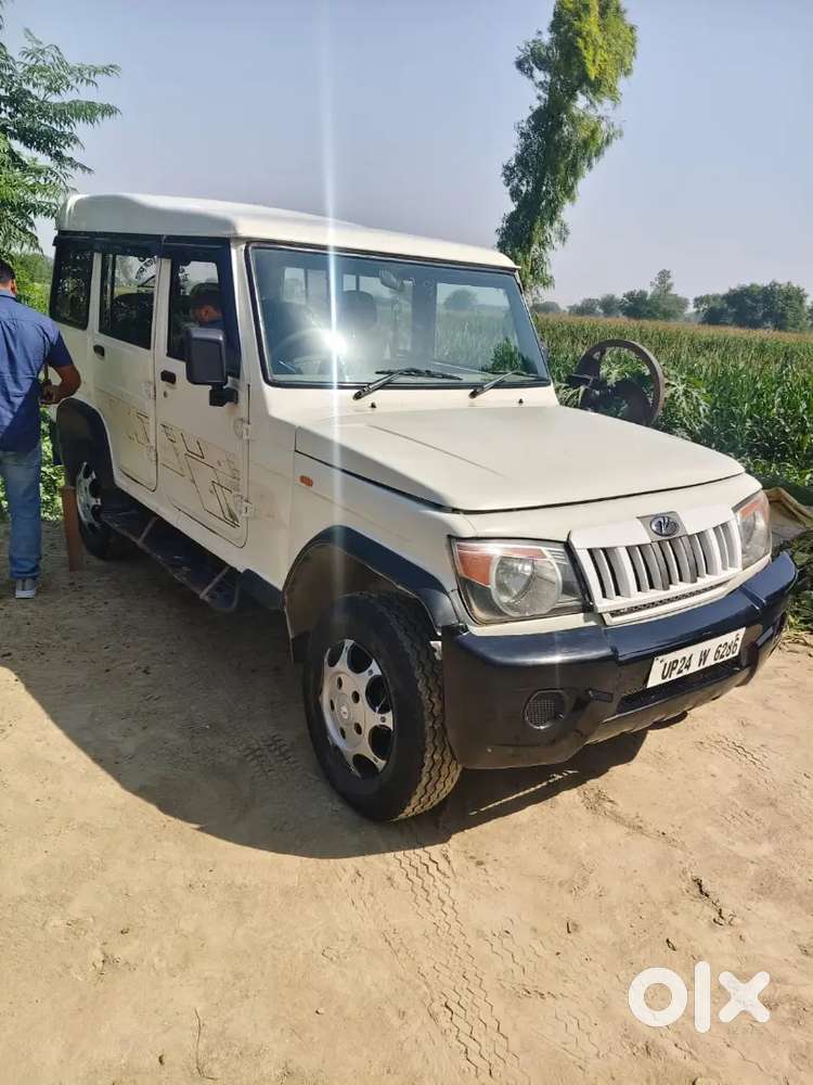 बहुत अच्छी गाड़ी है बोलोरो