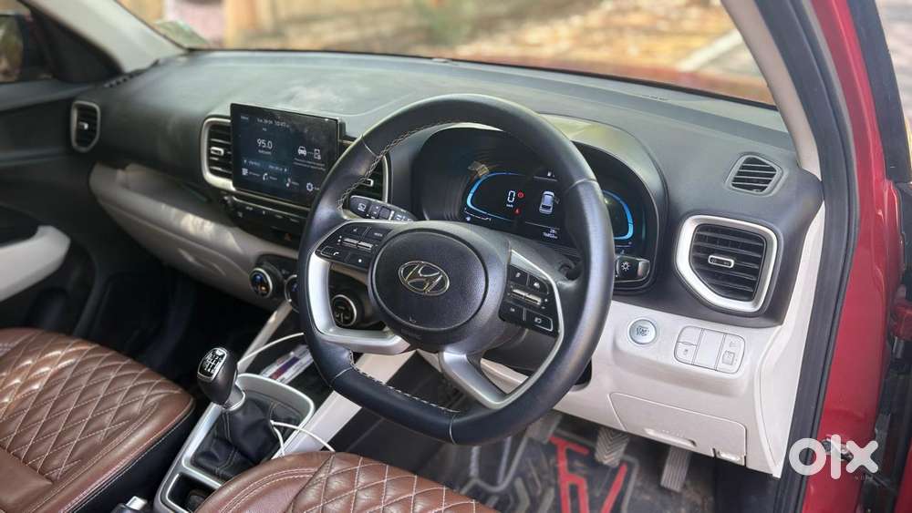 Hyundai Venue Sx Mt, 2023, Diesel