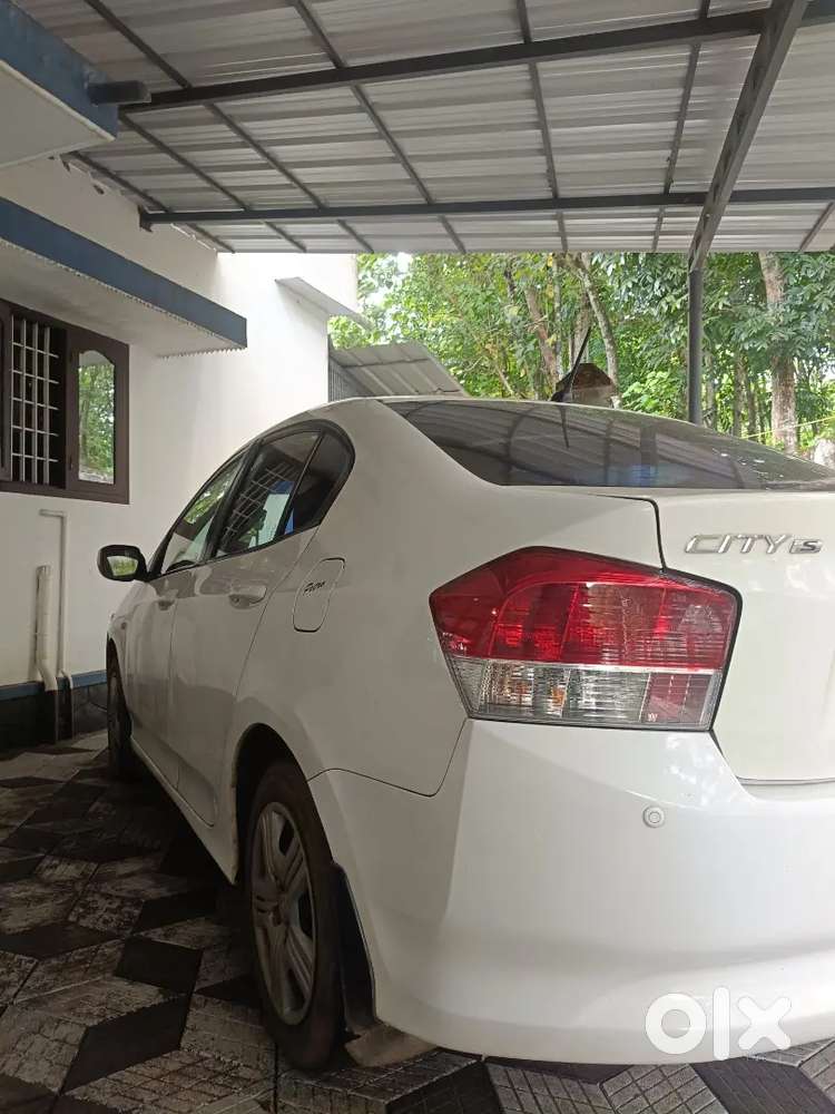 Honda City Zx Petrol 2010