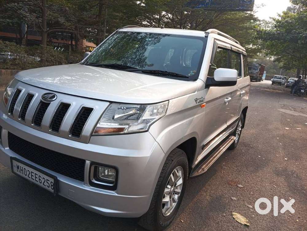 Mahindra Tuv 300 T8, 2016
