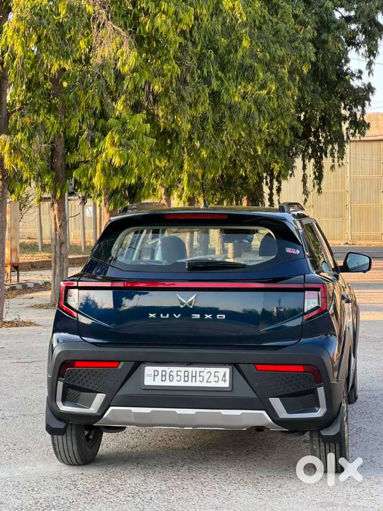 Mahindra Xuv 3xo Ax5l 1.2 Petrol At, 2024, Petrol