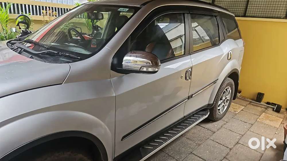 Mahindra Xuv500 (dec 2015) Diesel 93000 Km Driven