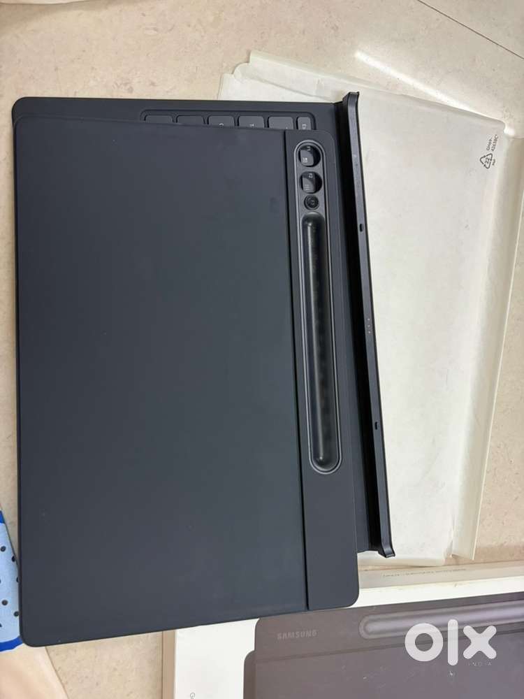 Book cover keyboard-AI key