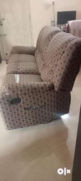 Olx recliner sofa hotsell
