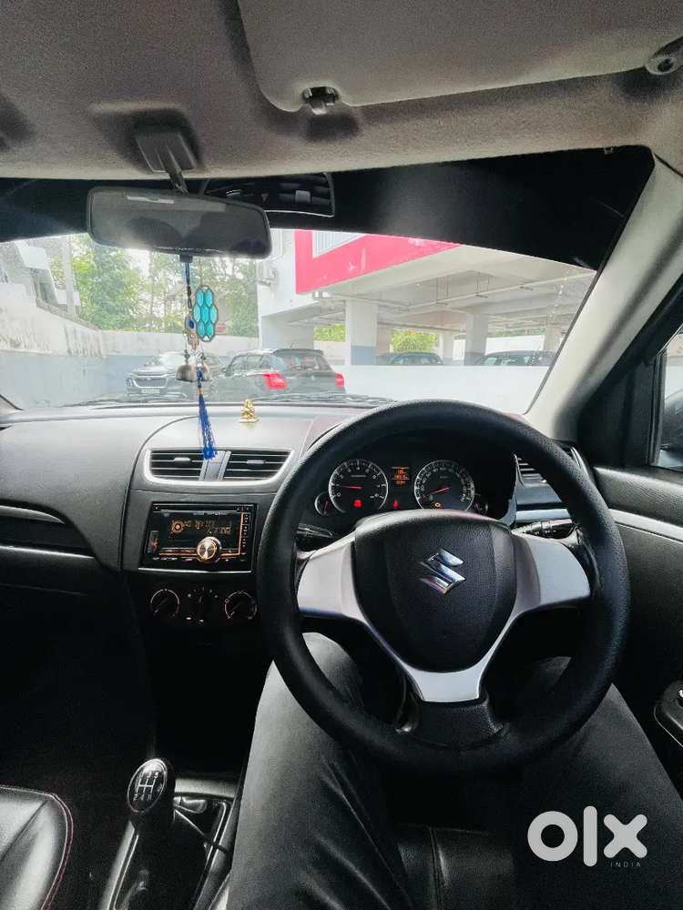 Maruti Suzuki Swift Petrol 2013
