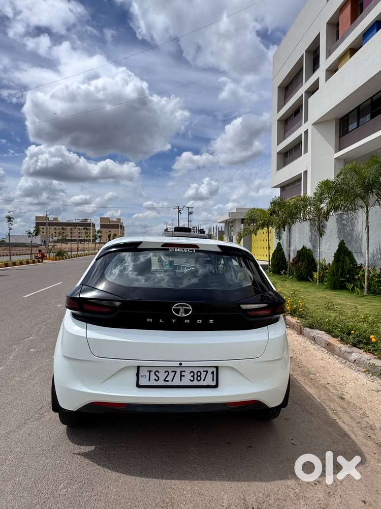 Tata Altroz 1.2 Xe Plus Petrol, 2022, Petrol