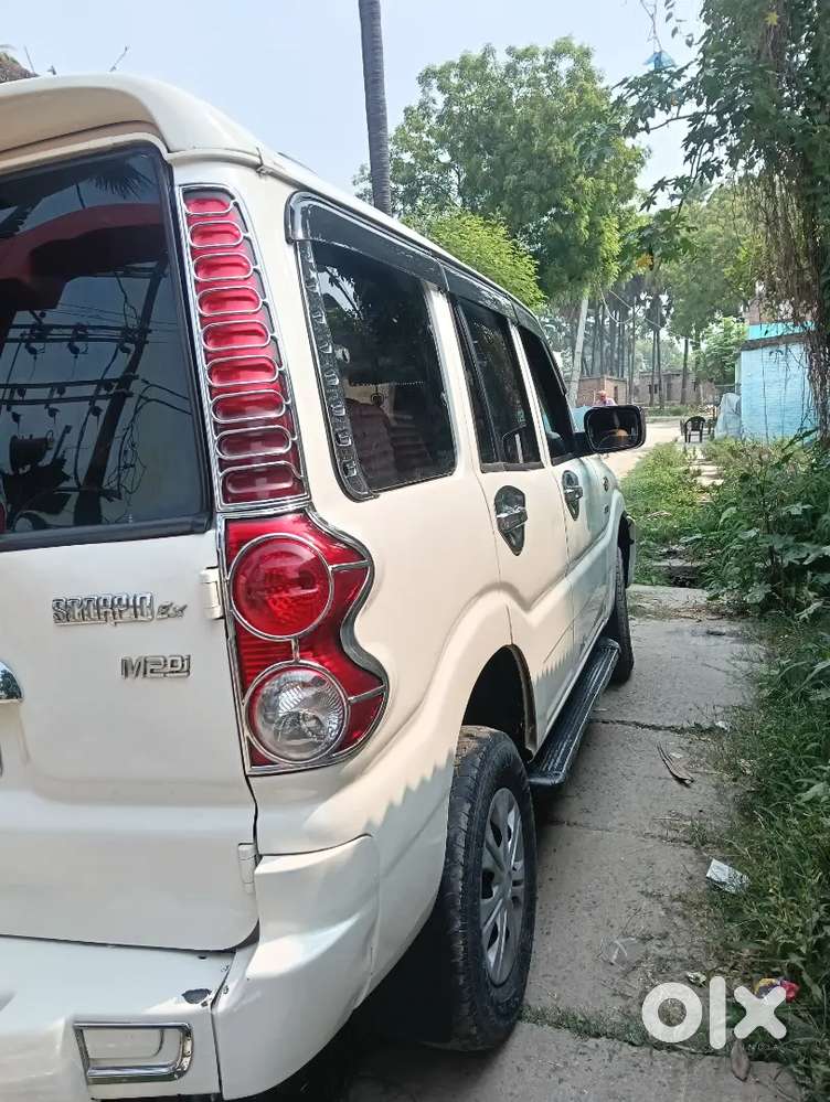 Mahindra Scorpio 2013 डीज़ल मैन्युअल 4th