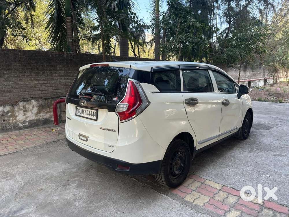 Mahindra Marazzo Diesel 2018