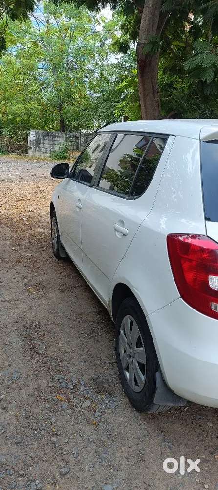 Skoda Fabia 2010 Petrol 90000 Km Driven