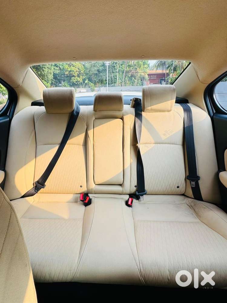 Honda City V Mt Exclusive, 2024, Petrol