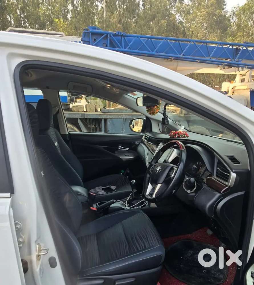 Toyota Innova Crysta 2022 Diesel 147000 Km Driven