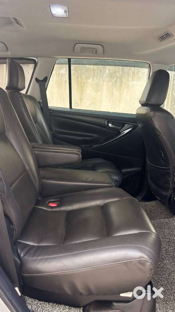 Toyota Innova Crysta, 2022, Petrol
