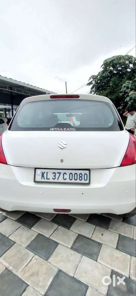 Maruti Suzuki Swift 1.2 Vxi (o), 2013, Petrol