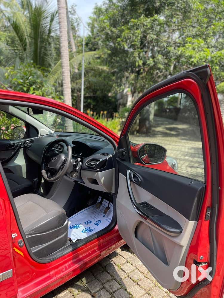 Tata Tiago Petrol 2018