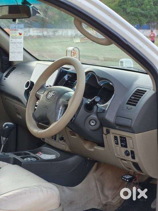 Toyota Fortuner 3.0 4x2 Automatic, 2012, Diesel