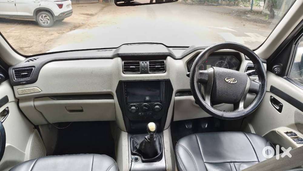 Mahindra Scorpio S10, 2016, Diesel