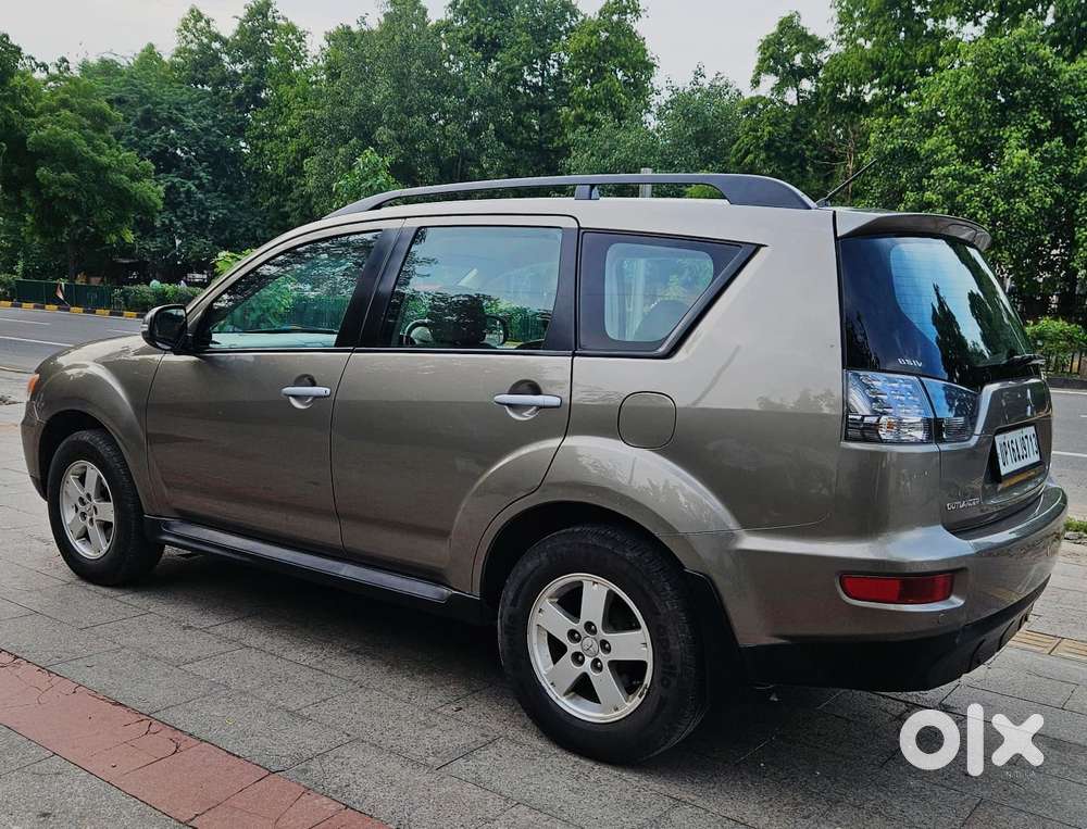 Mitsubishi Outlander 2.4 Cvt, 2012, Petrol