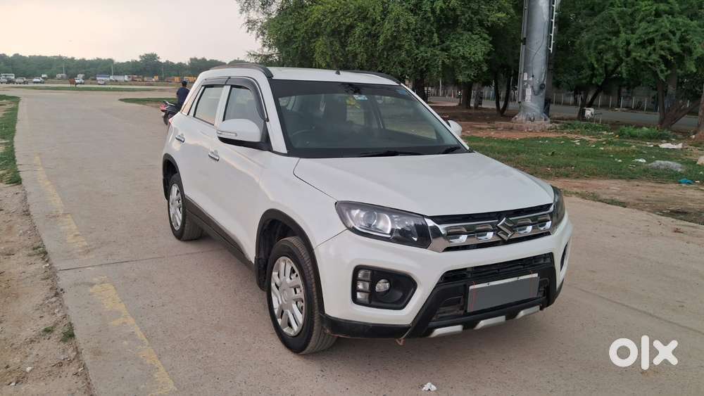Maruti Suzuki Brezza 1.5 Lxi Cng, 2022, Cng & Hybrids