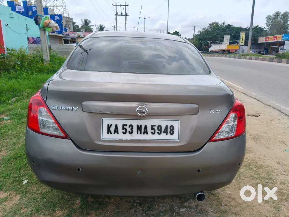 Nissan Sunny Edition 2013