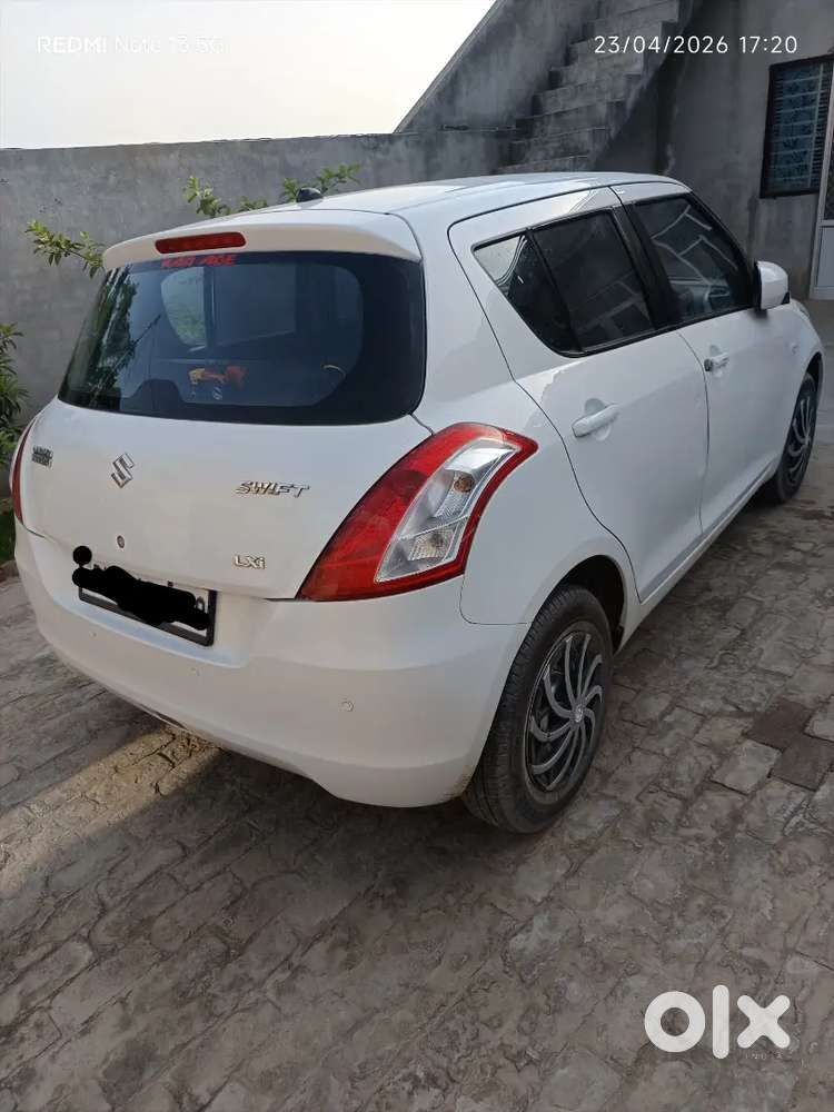 Maruti Suzuki Swift 2012 Petrol