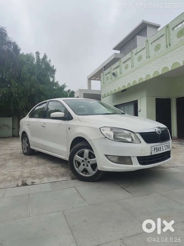 Skoda Rapid 1.5 Active 2014