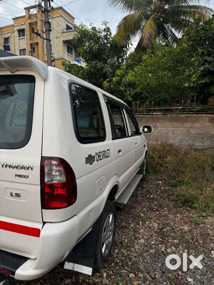 Chevrolet Tavera Neo 3 Ls- 10 Str Bs-iii, 2013, Diesel