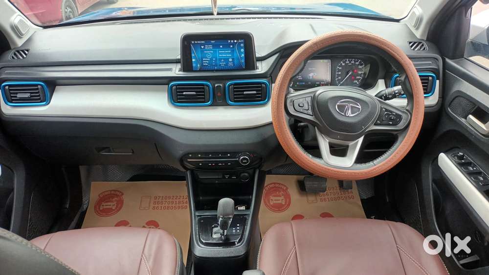 Tata Punch 1.2 Revotron Creative Amt Dual Tone, 2023, Petrol