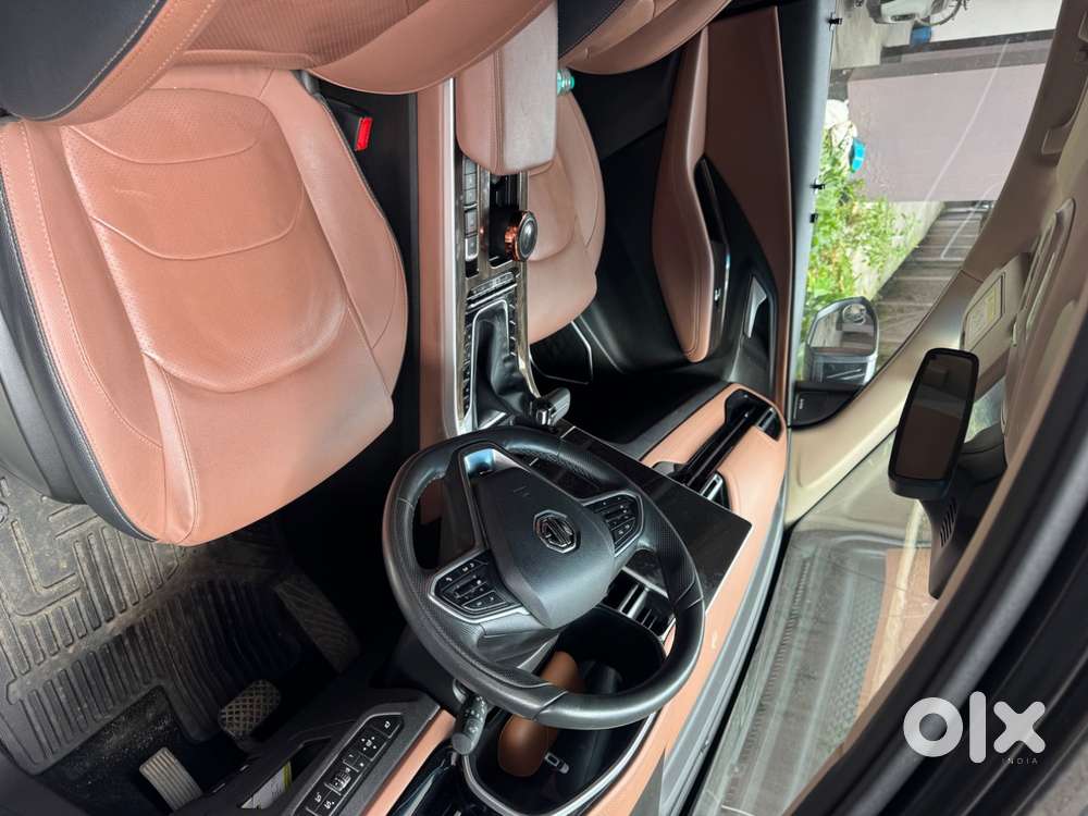 Mg Hector 1.5 Turbo Savvy Pro Cvt Top Model 7 Seater