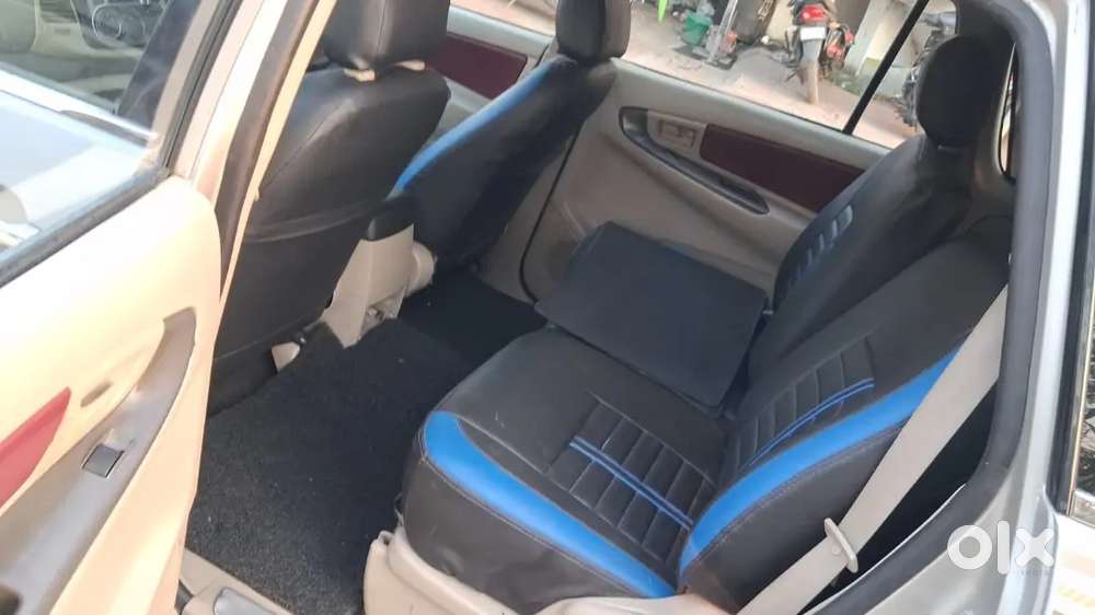 Toyota Innova Hycross 2010 Diesel