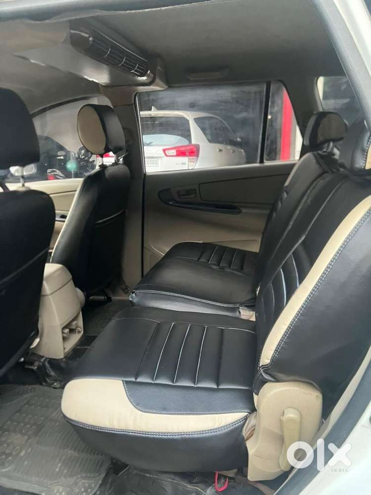 Toyota Innova Diesel 2011car