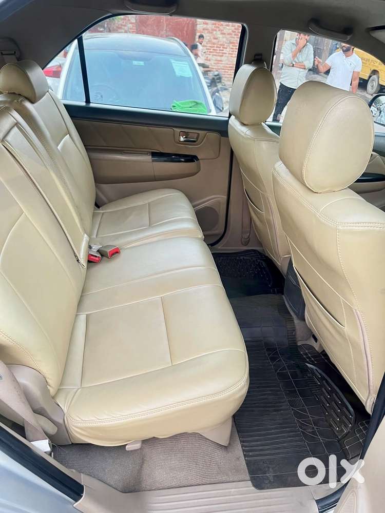 Toyota Fortuner 4x4 Mt, 2012, Diesel