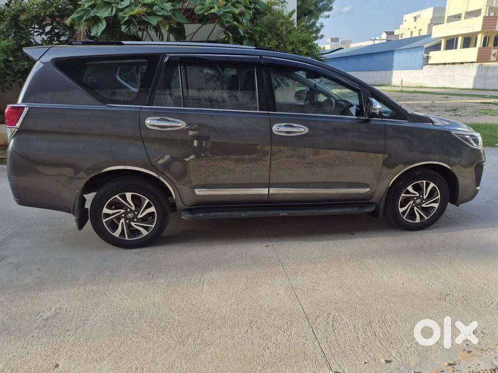 Toyota Innova Crysta 2.4 G Plus Mt 8 Str, 2021, Diesel