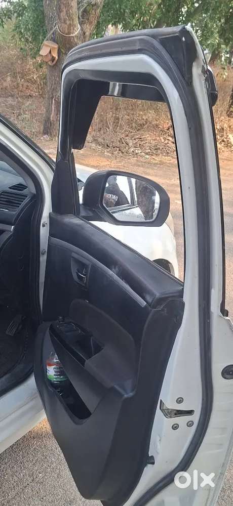 Maruti Suzuki Swift 2012 Petrol 42000 Km Driven