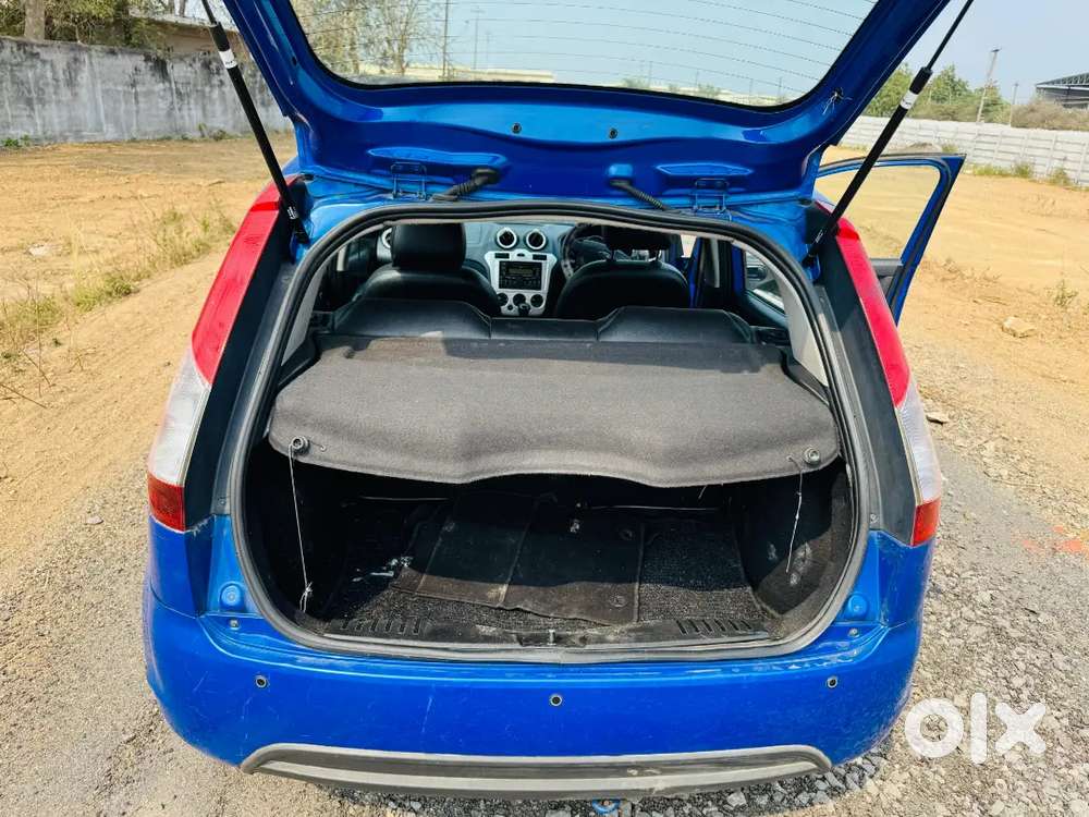 Ford Figo 
2013 Top Model 
Diesel