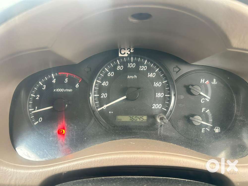 Toyota Innova 2.5 G (diesel) 8 Seater Bs Iv, 2016, Diesel