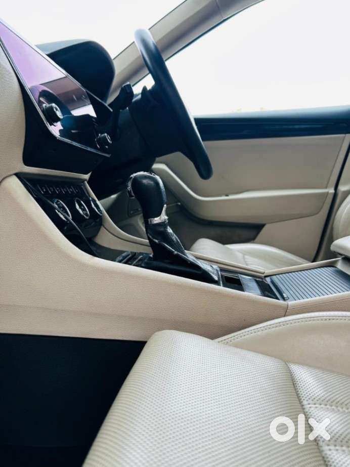 Skoda Superb 2.0 L&k Tsi At, 2019, Petrol