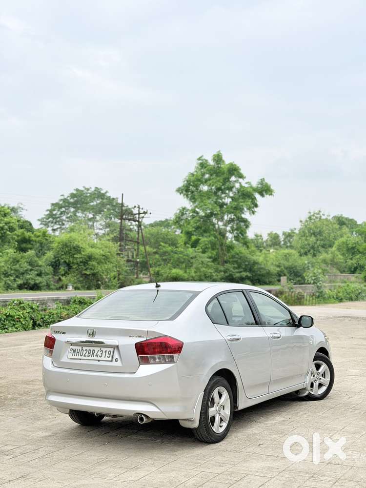 Honda City V Mt, 2011, Petrol