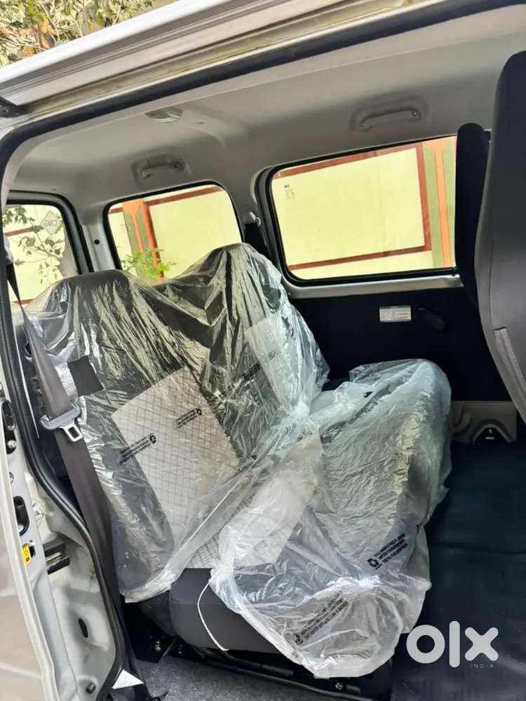 Showroom Track, New Vehicle