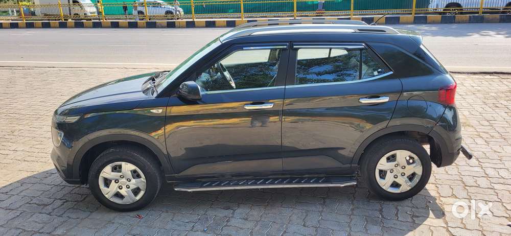 Hyundai Venue S Plus Mt 1.2 Kappa, 2021, Petrol