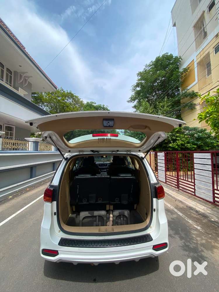 Kia Carnival Premium, 2021, Diesel