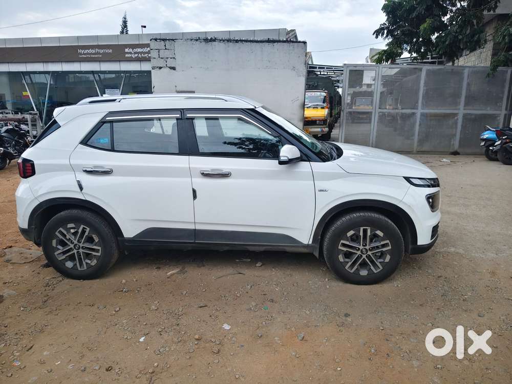 Hyundai Venue 1.0 Sx (o) Turbo Dct, 2023, Petrol