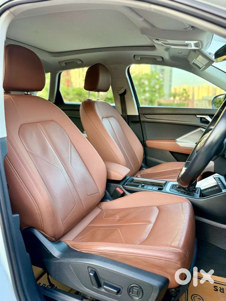Audi Q3 40 Tfsi Premium Plus, 2023, Petrol