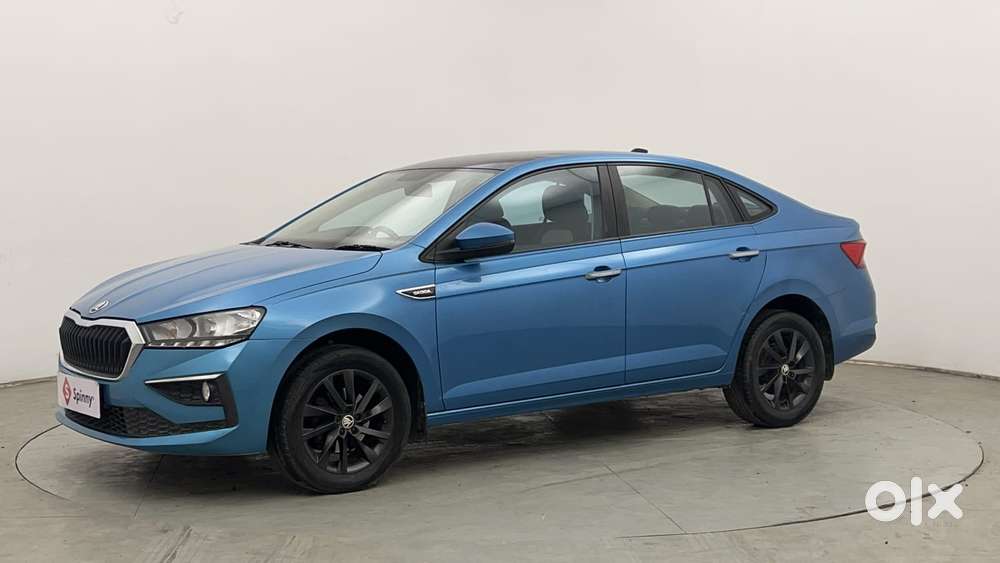 Skoda Slavia Ambition 1.0l Tsi At, 2022, Petrol