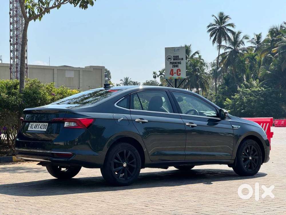 Skoda Slavia 1.5 Tsi Style At, 2022, Petrol