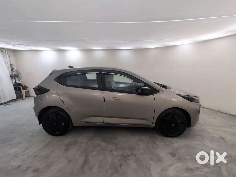 Tata Altroz Xm Plus Petrol, 2025, Petrol