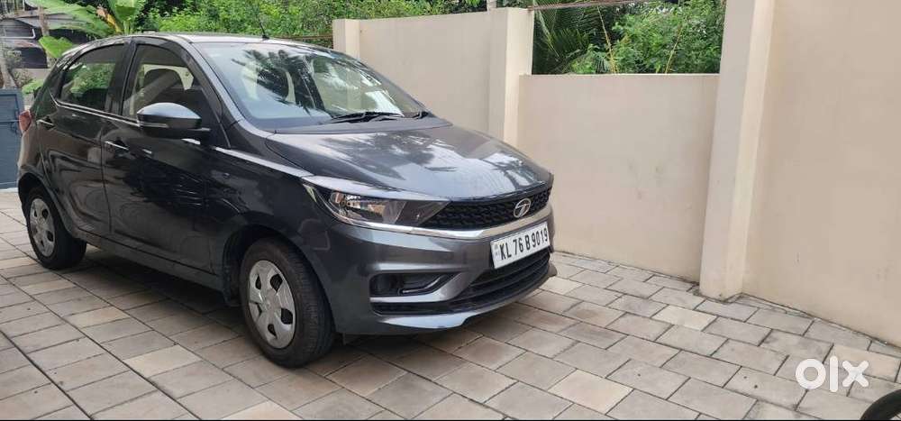 Tata Tiago Dec 2021 (almost 2022)  34,000 Km  Single Owner  Excelle